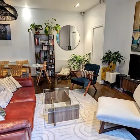 Beautiful With Private Garden Appartamento